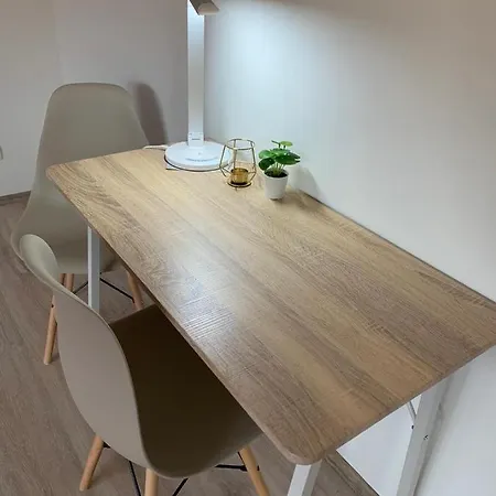 Koblenz Rooms, Wifi, Netflix